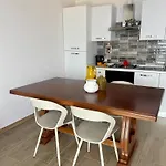 Apartment Windwow - Your Flat In *