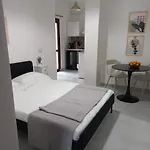 Windwow - Your Flat In *