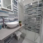 Windwow - Your Flat In *