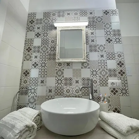 Windwow - Your Flat In Apartment *